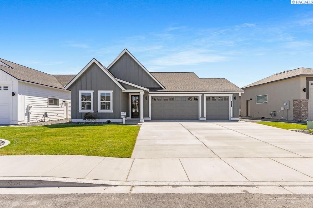 Property Photo:  12114 Dunsmuir Dr.  WA 99301 