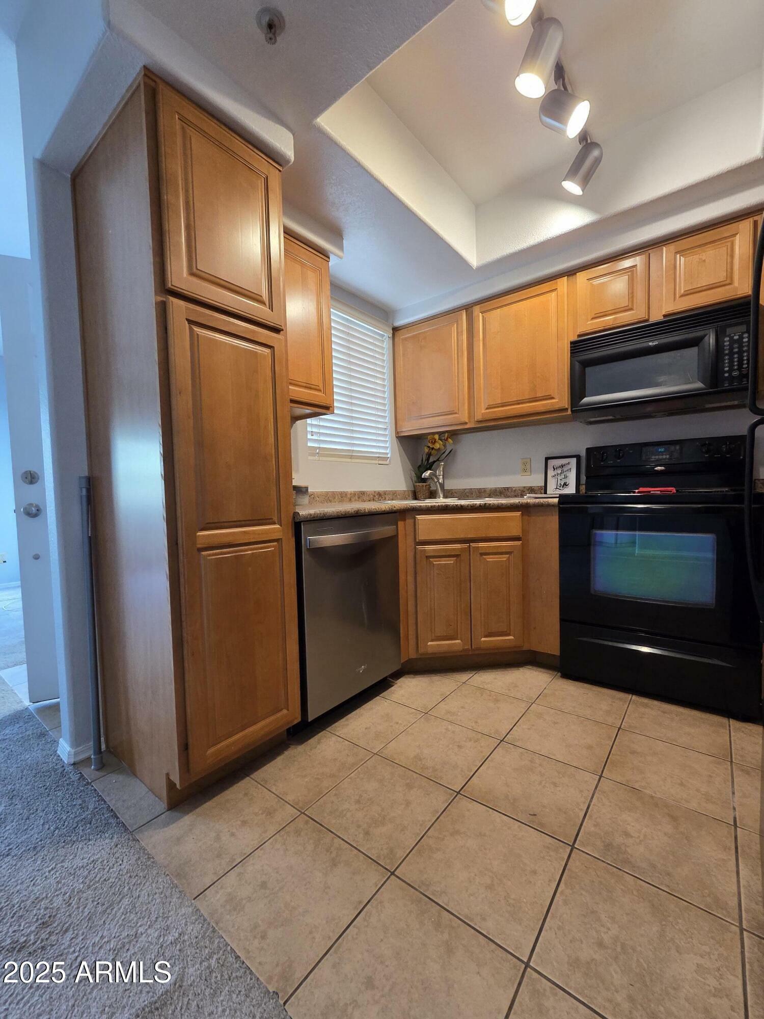 Property Photo:  1825 W Ray Road 2031  AZ 85224 