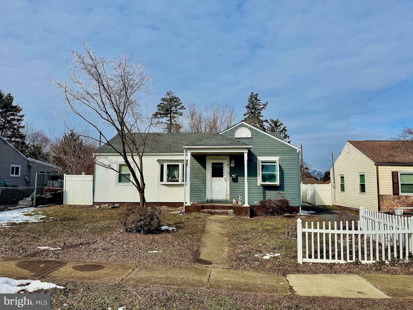 Property Photo:  1304 Strafford Road  PA 17011 