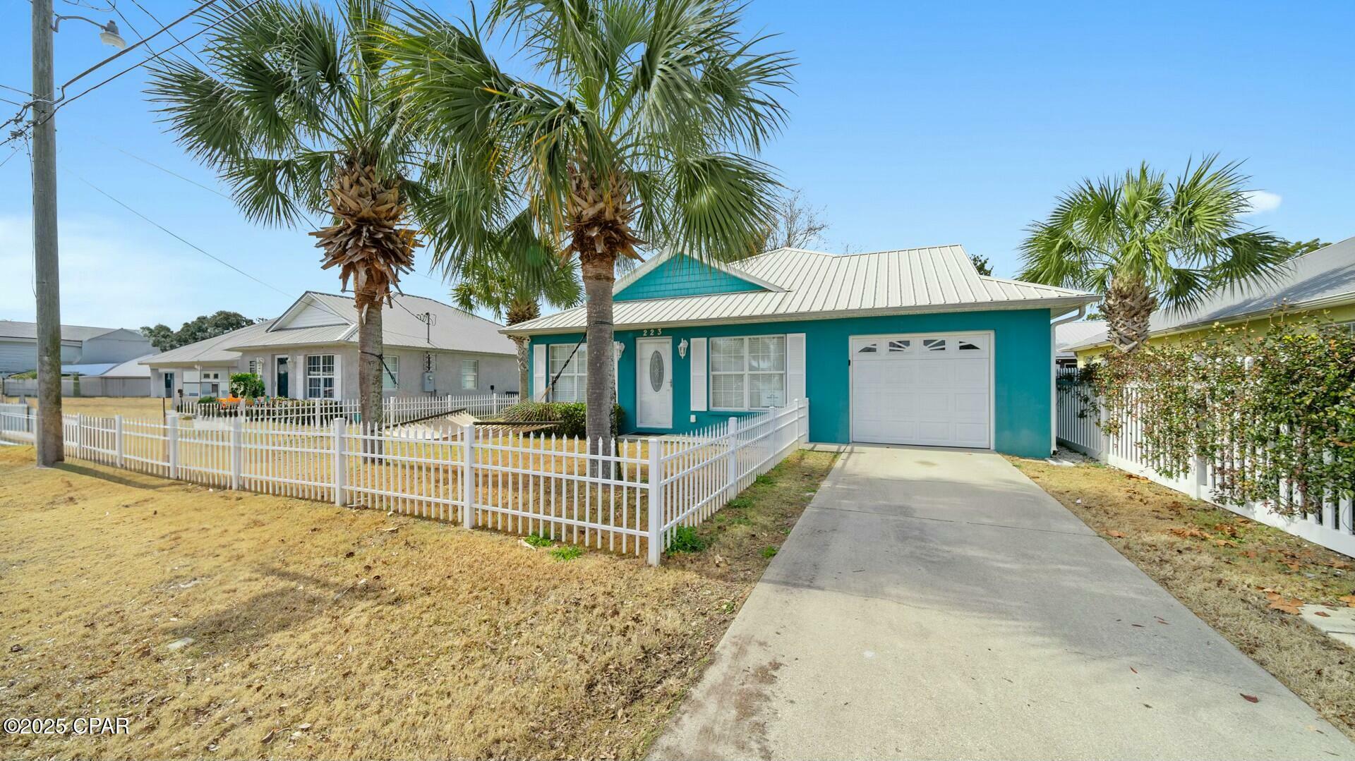 Property Photo:  223 Coronado Place  FL 32413 