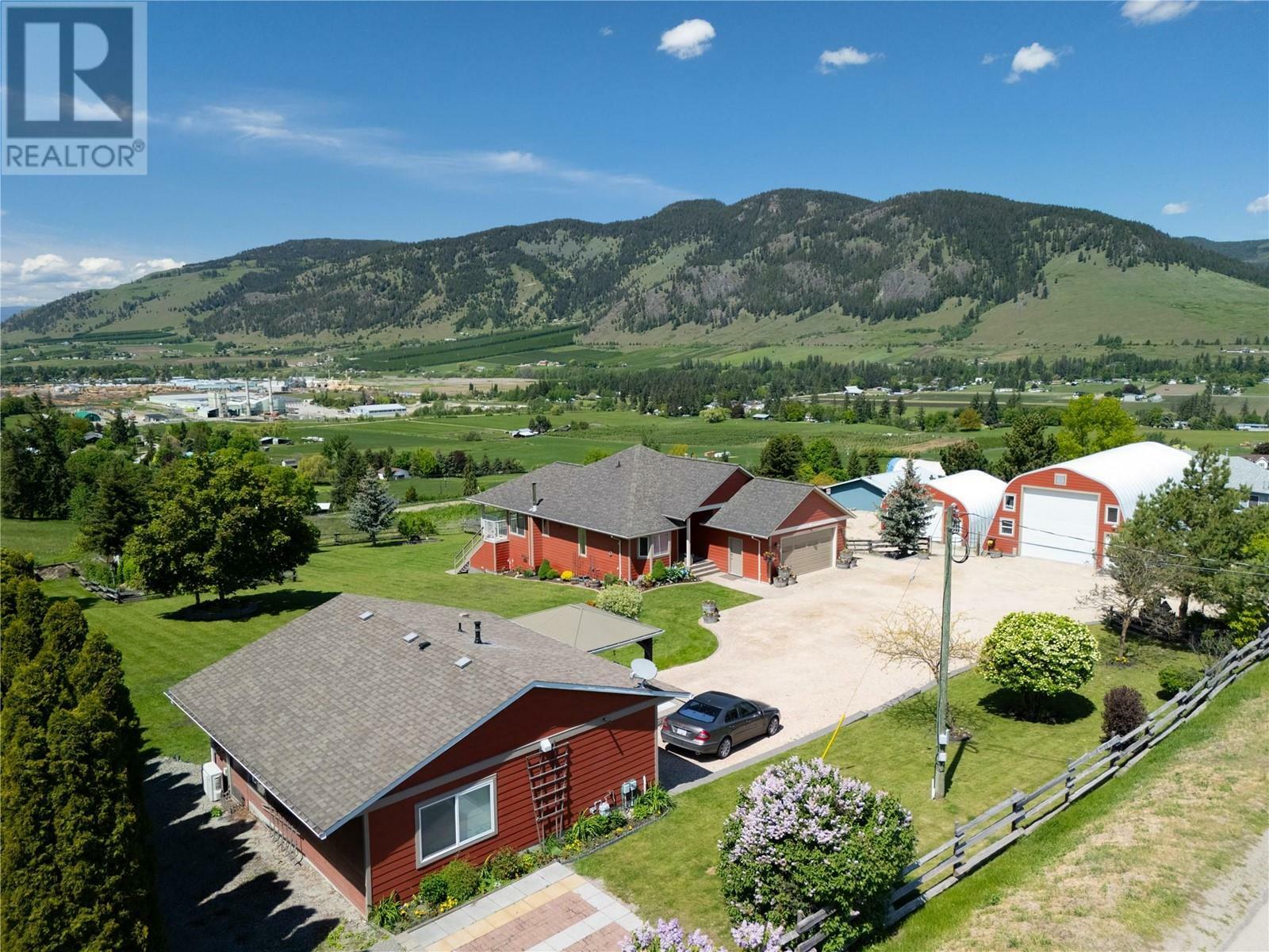 Property Photo: 5380 Learmouth Road BC V1B 3E8