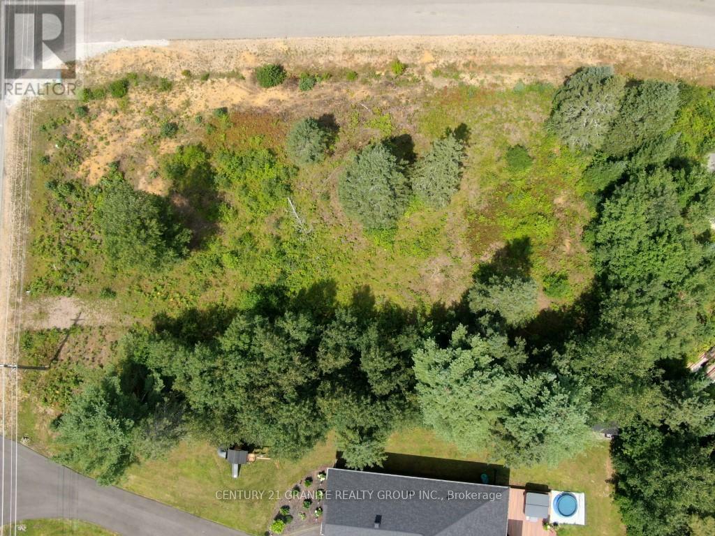 Property Photo:  58 Nicklaus Drive  ON K0L 1C0 