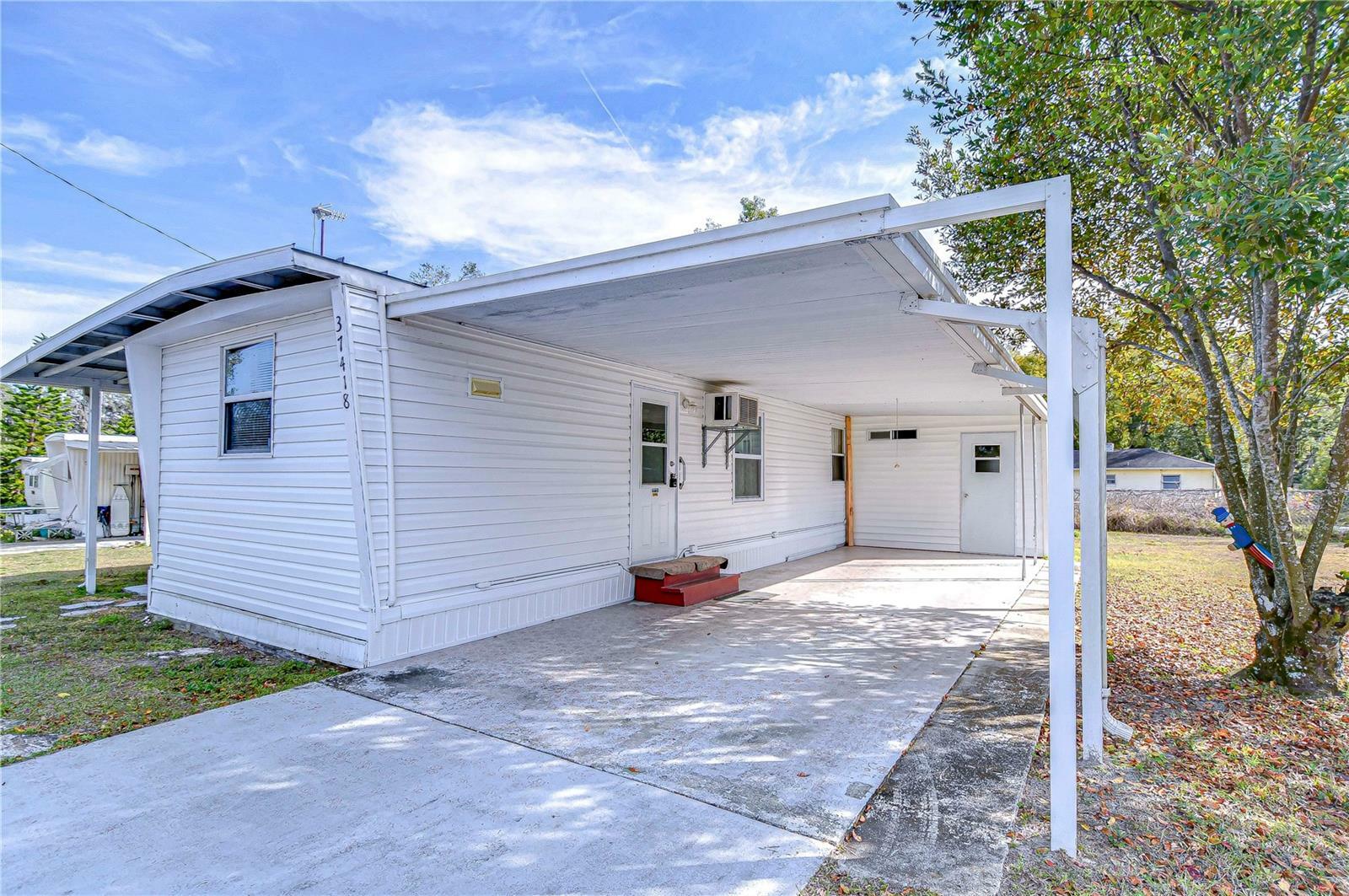 Property Photo:  37418 Hammond Drive  FL 33541 