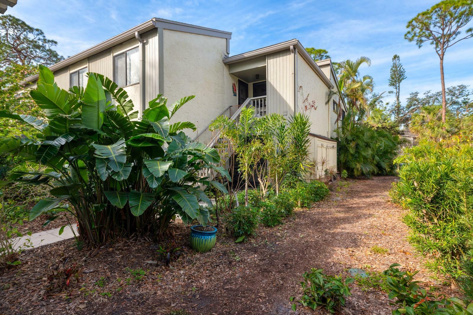 1512 Pelican Cove Road 239  Sarasota FL 34231 photo