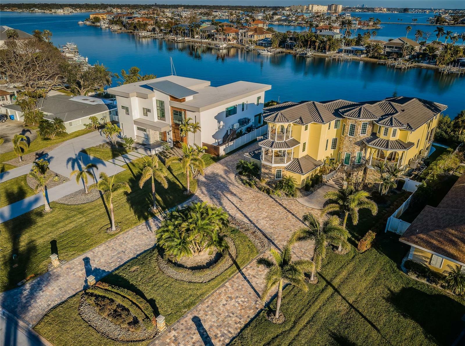 Property Photo: 335 Bath Club Boulevard S FL 33708