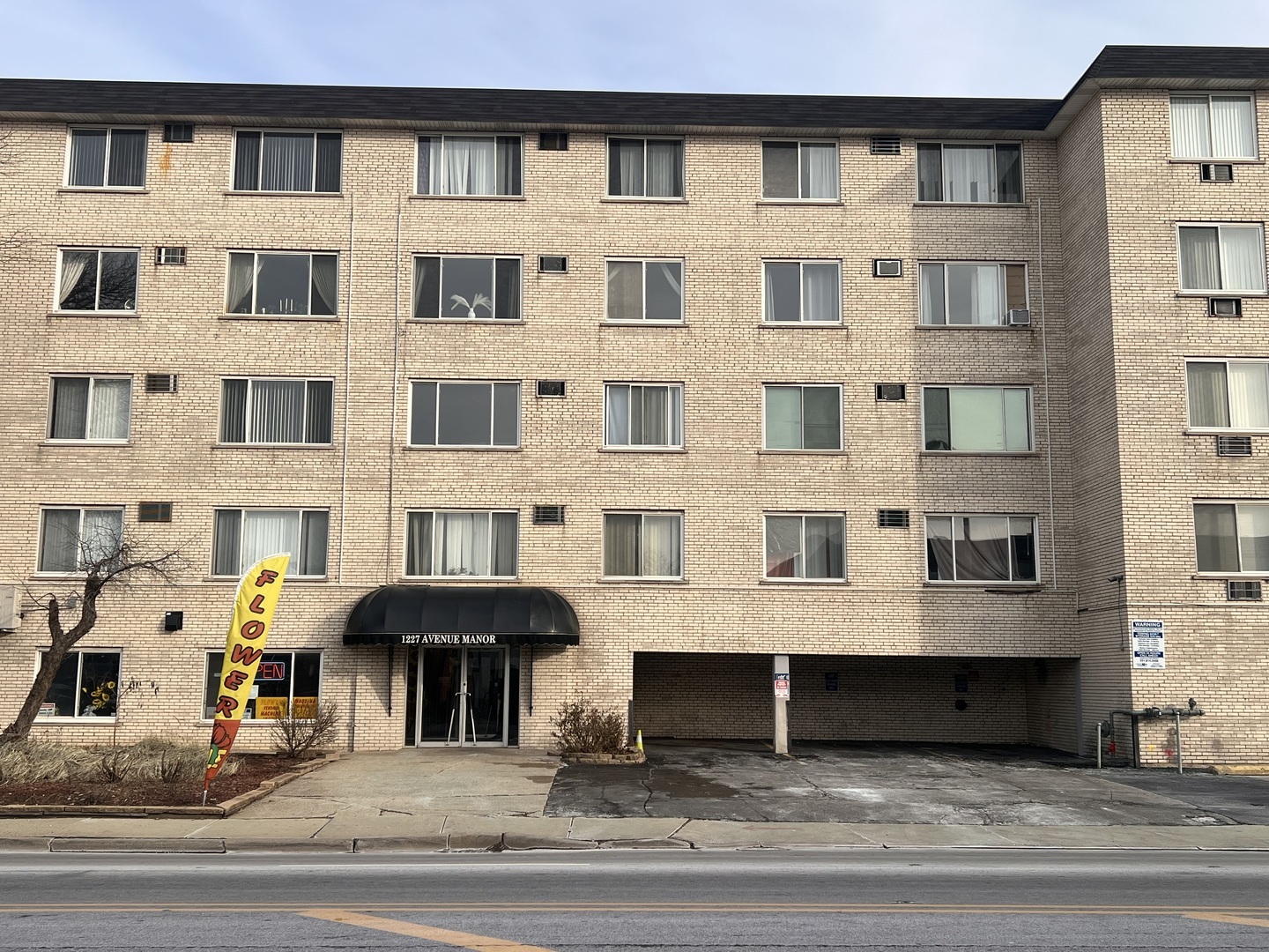 Property Photo: 1227 S Harlem Avenue 507 IL 60402