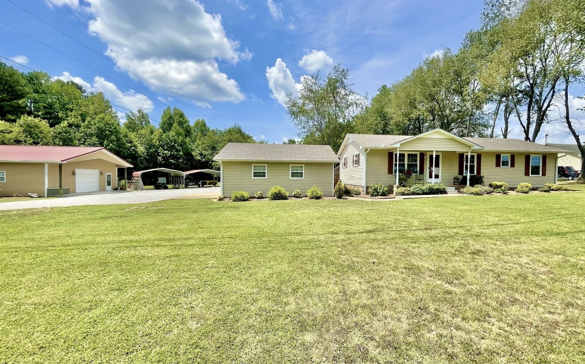 Property Photo:  205 Wesley Chapel Rd  TN 38464 