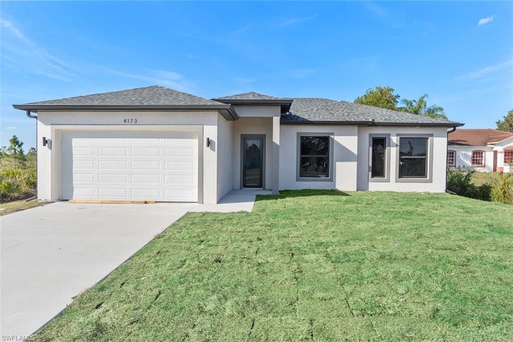 Property Photo: 4173 58 Ave NE FL 34120