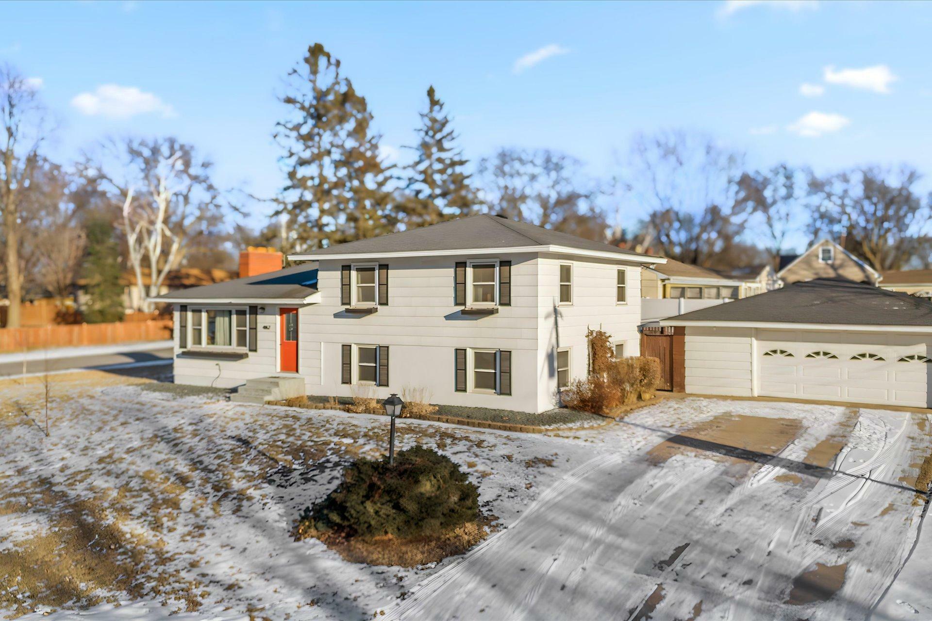 Property Photo:  4162 Topaz Drive  MN 55122 