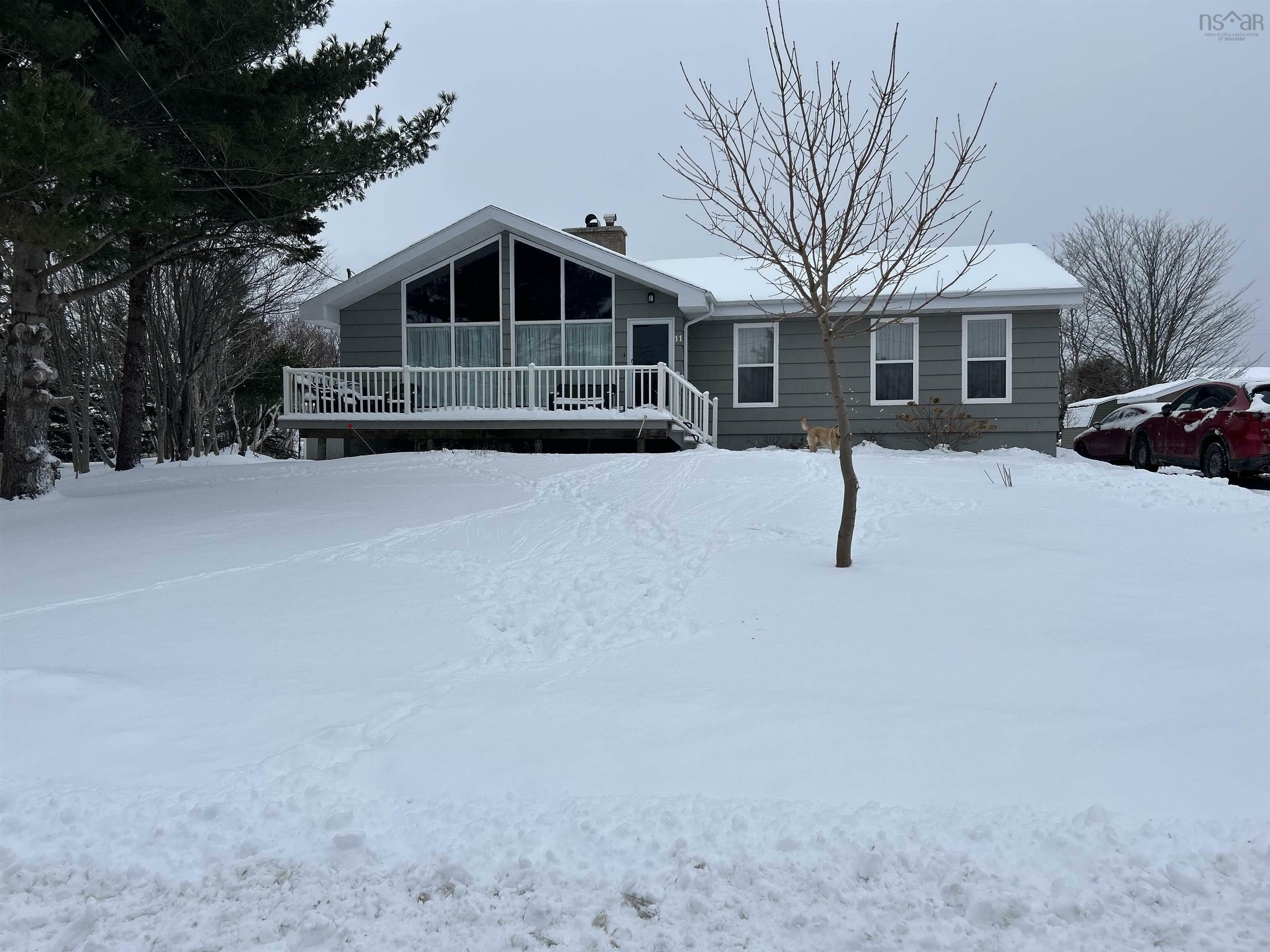 Property Photo:  11 Collins Drive  NS B2A 3R5 