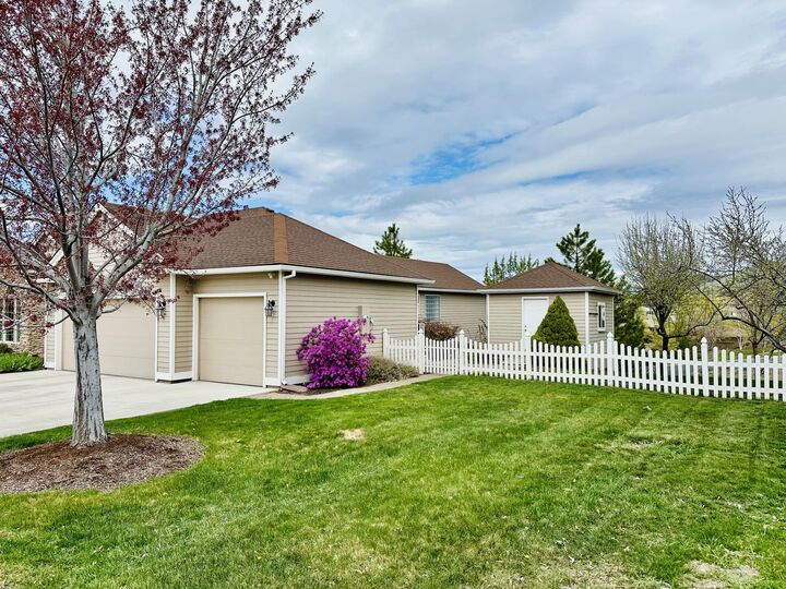 Property Photo: 1705 Harmony Lane OR 97601