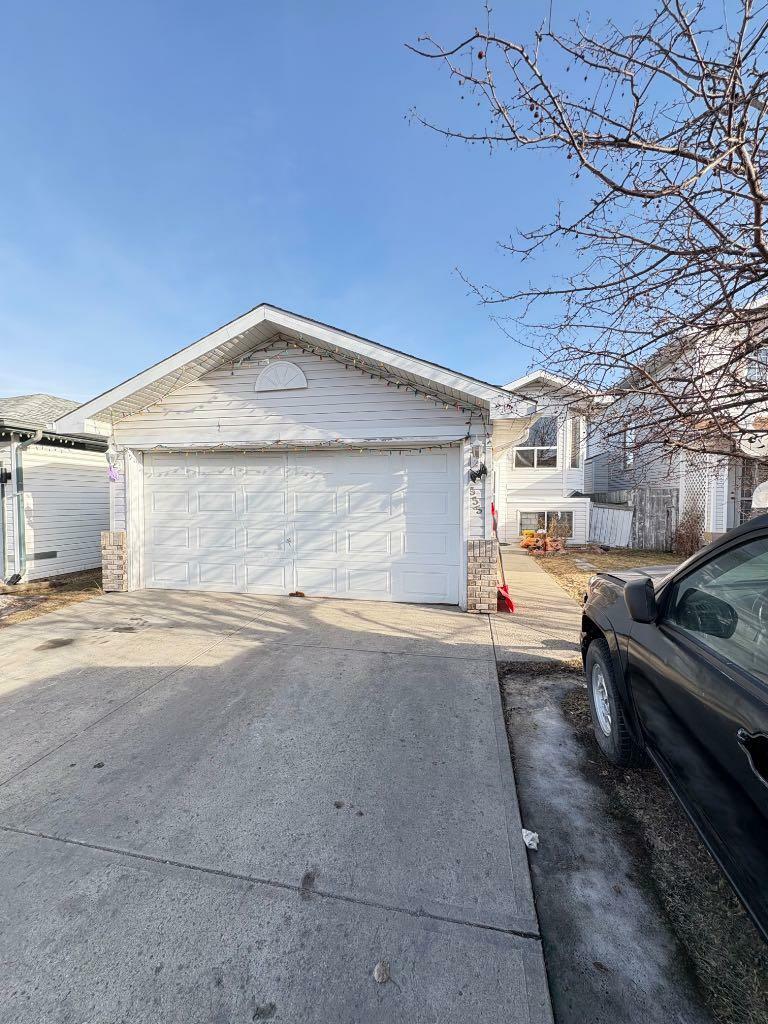 Photo de la propriété:  335 Applewood Drive SE  AB T2A 7S8 