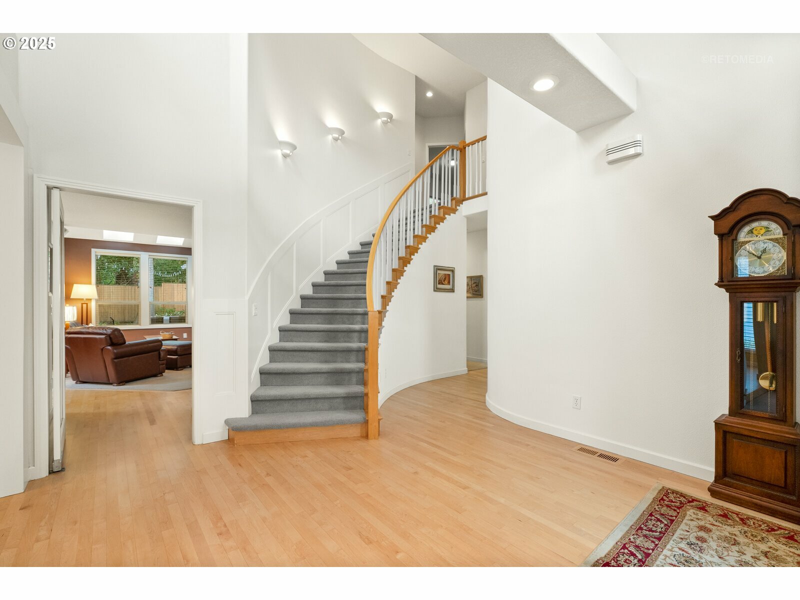 Property Photo: 2625 SW 75th Ter OR 97225
