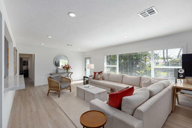 Property Photo:  711 Ocean Inlet Drive  FL 33435 