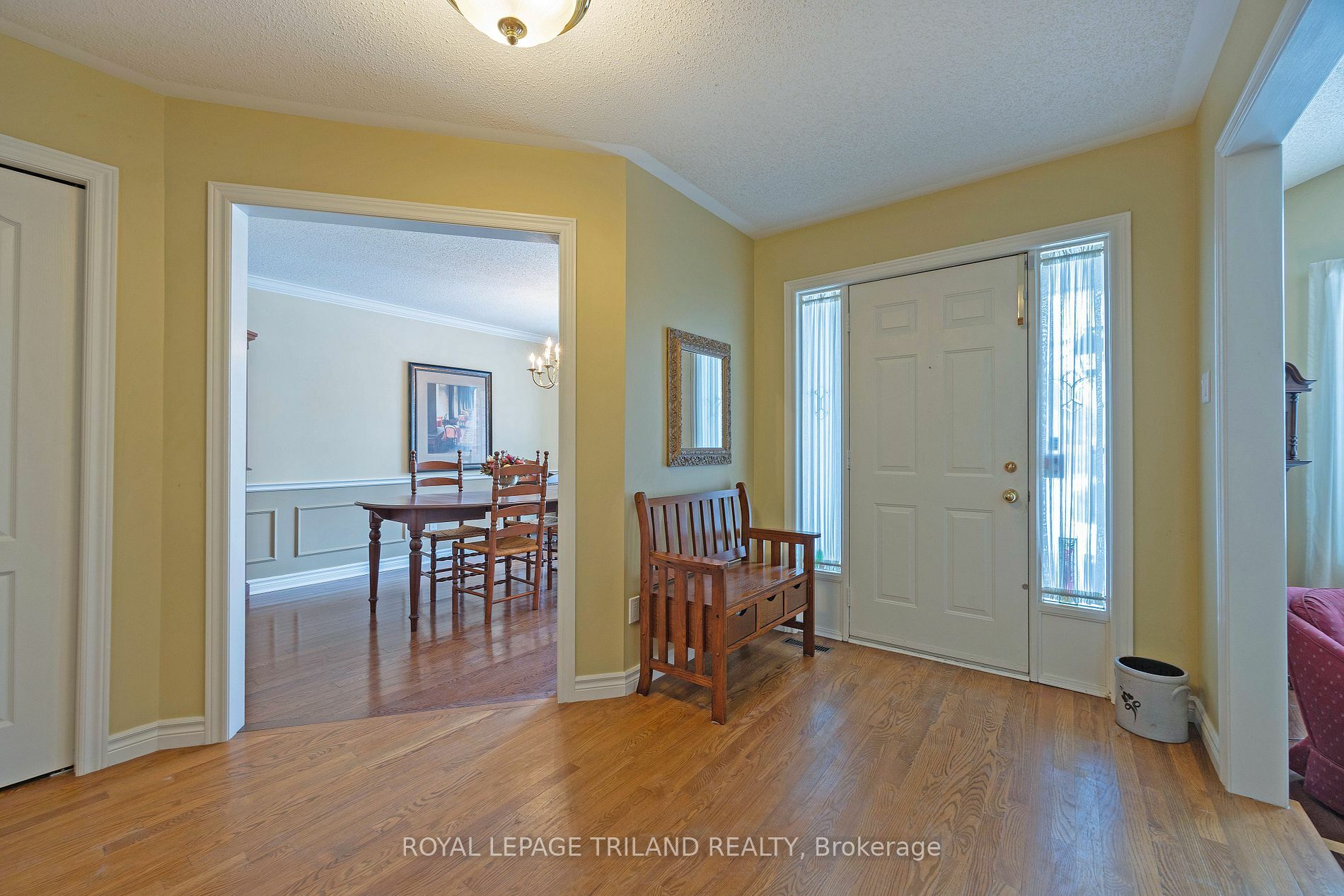 Property Photo:  675 Whitehaven Cres  ON N6G 4V6 