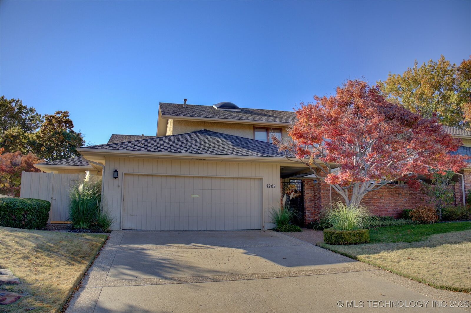 Property Photo:  7208 S Gary Place E 17  OK 74136 