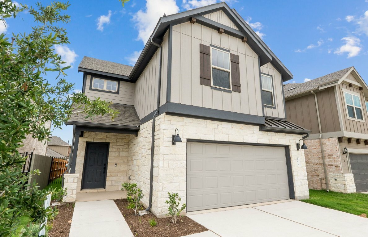 Property Photo: 105 Groveland Drive TX 78642