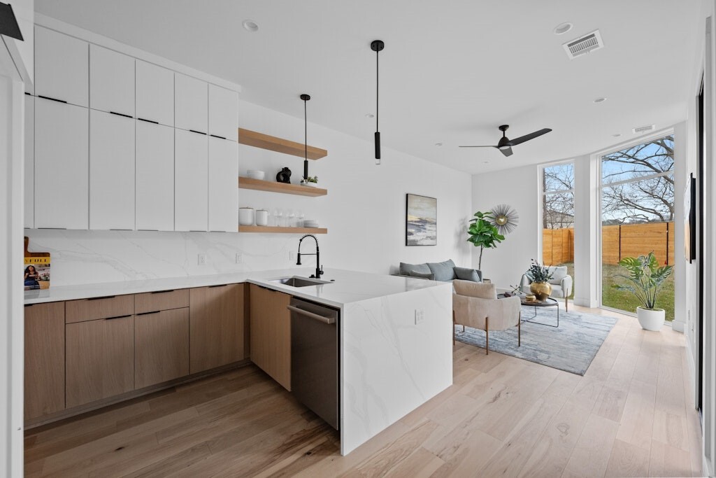 Property Photo: 1409 Valleyridge Drive A TX 78704