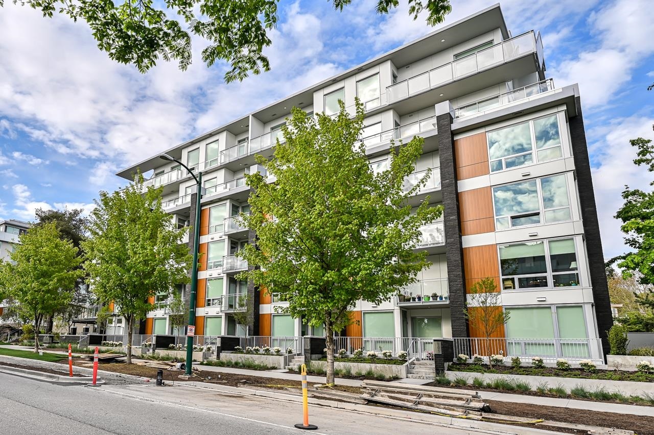 Property Photo: 5058 Cambie Street 505 BC V5Z 2Z5
