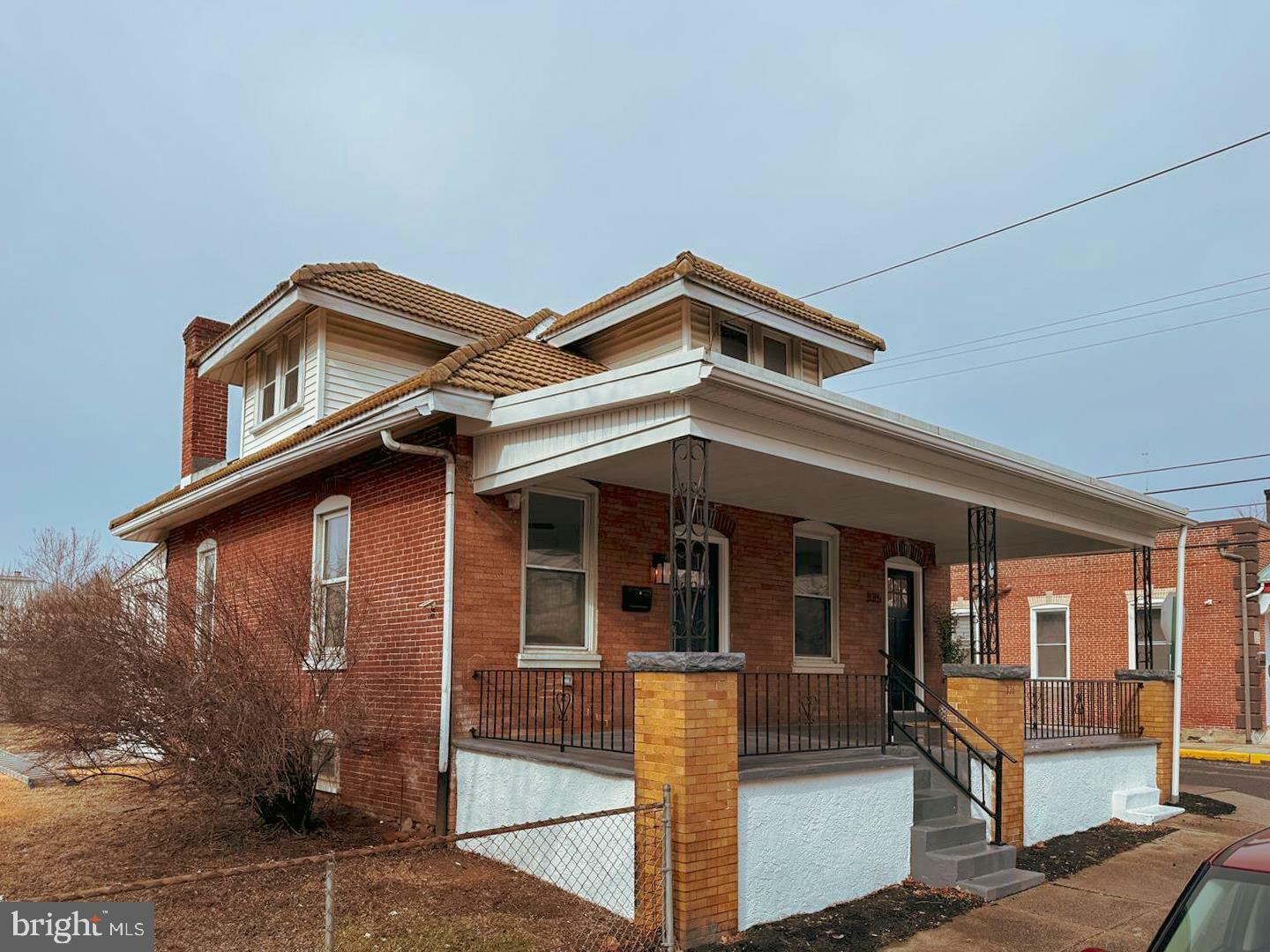 Property Photo:  335 E Vine Street  PA 19464 