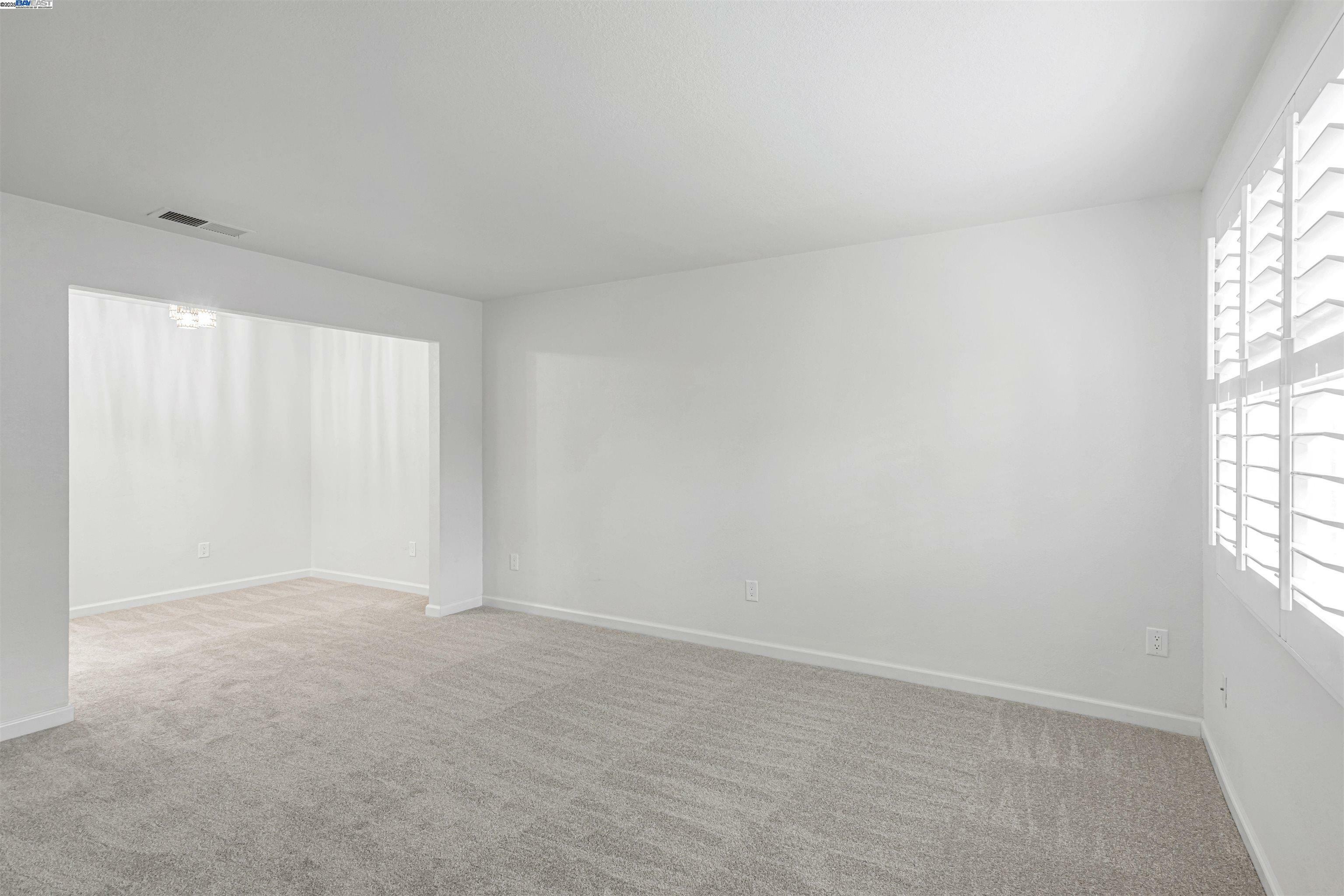 Property Photo:  690 Concord Pl  CA 94566 