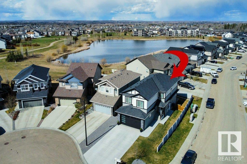 Property Photo: 1 Meadowlink Gate AB T7X 0W1
