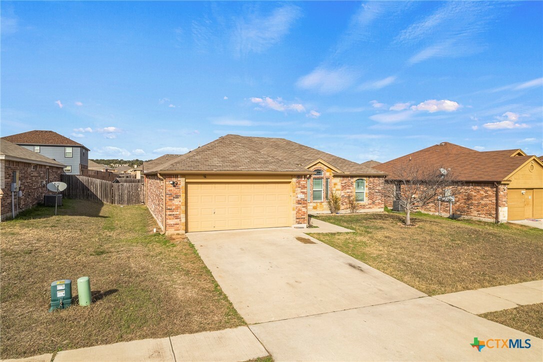 Property Photo: 2609 Camp Cooper Drive TX 76549