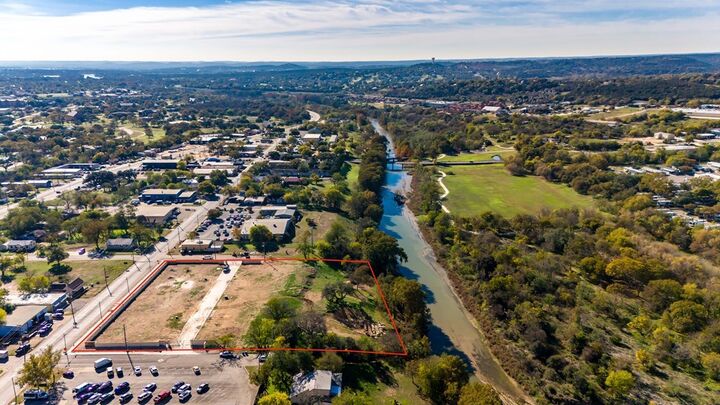 Property Photo:  1311 #13 Water St  TX 78028 