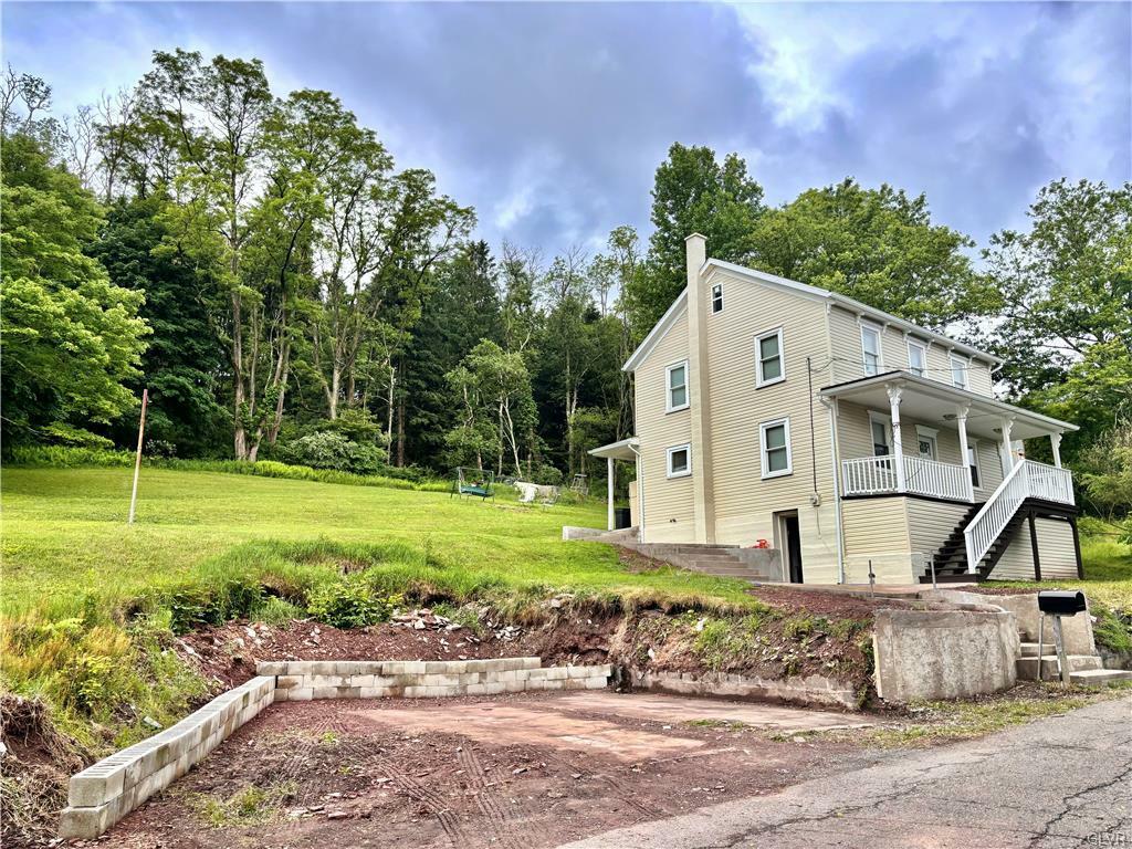 Property Photo: 11 Golf Road PA 18214