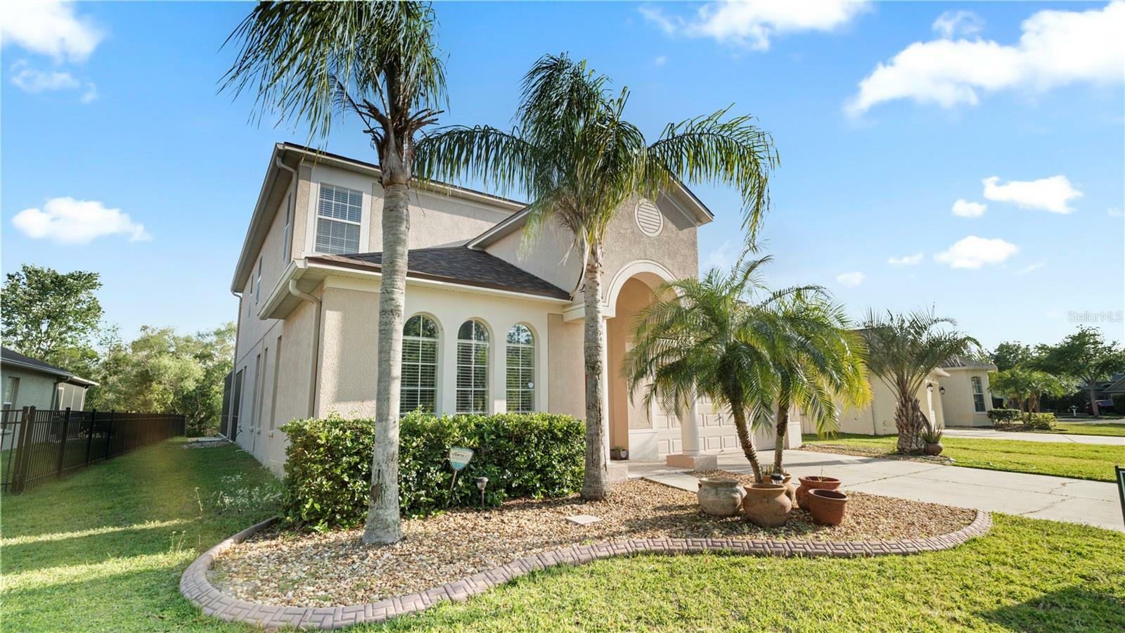 Property Photo: 4110 Huntingdale Court FL 33543