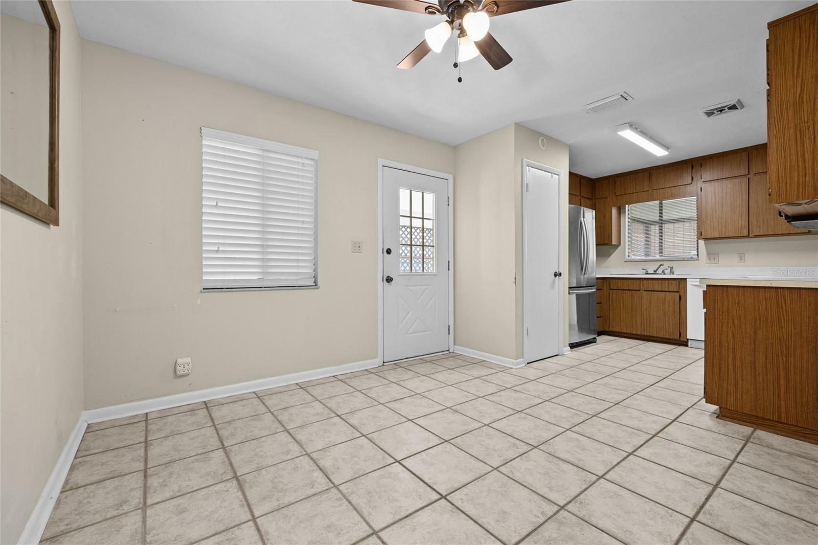 Property Photo:  3862 NW 84th Drive  FL 32653 