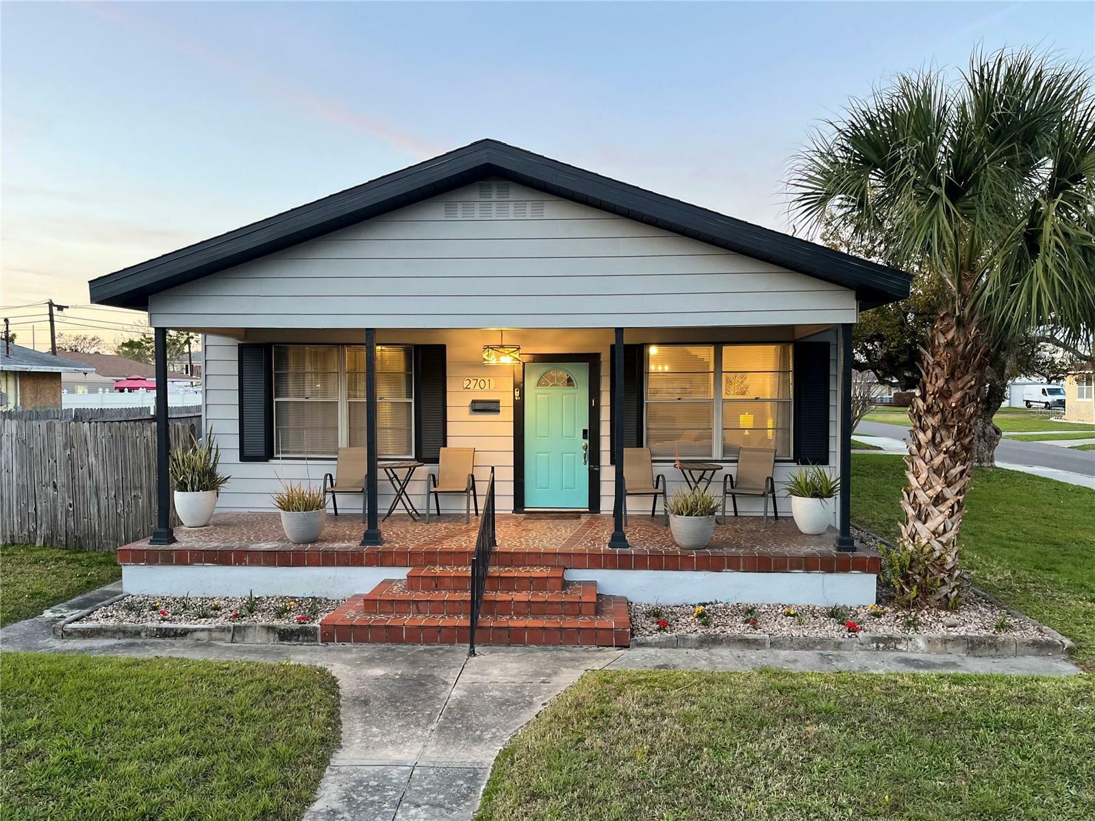 Property Photo:  2701 W Cordelia Street  FL 33607 