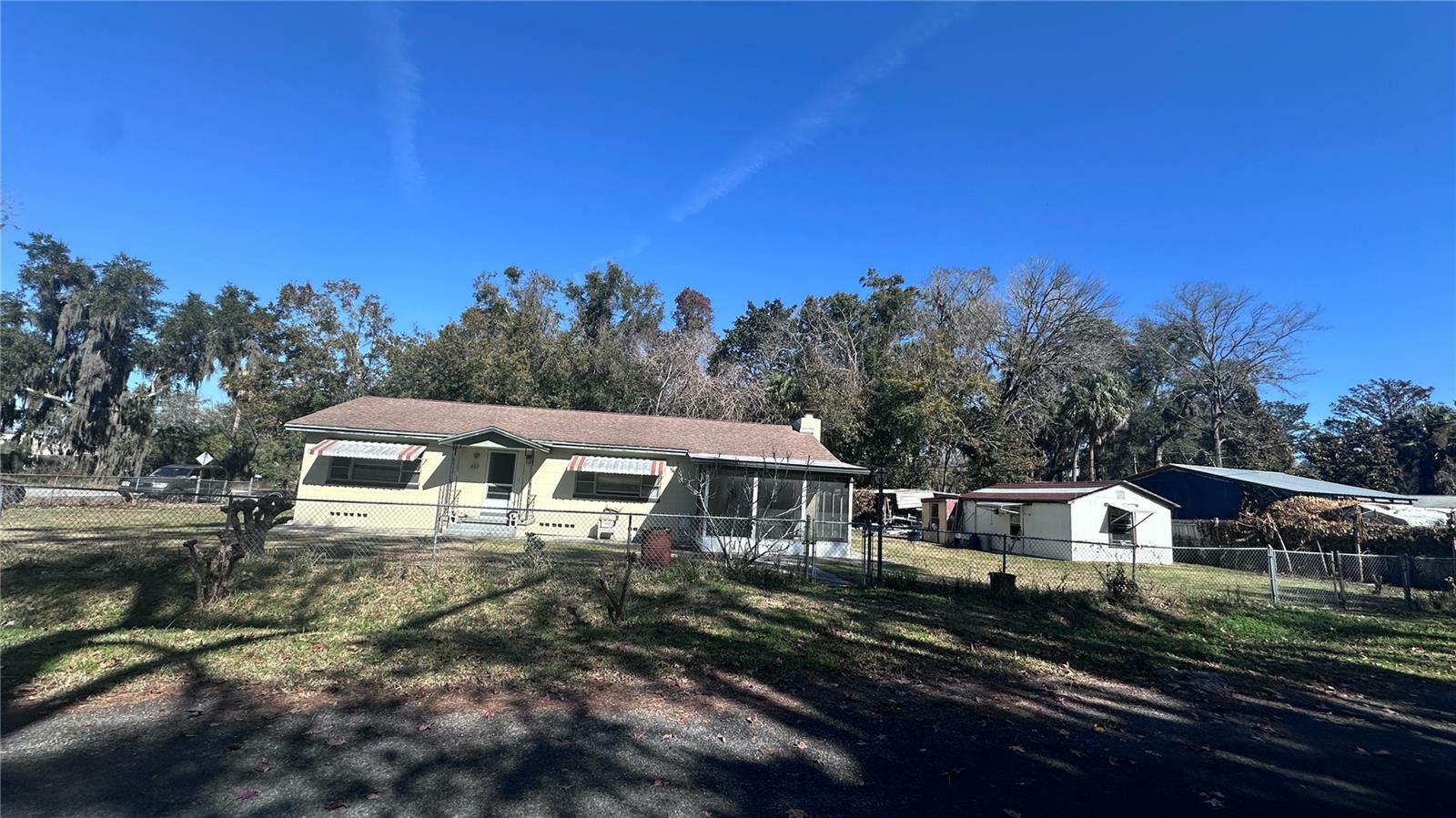 Property Photo:  421 SW 23rd Street  FL 34471 