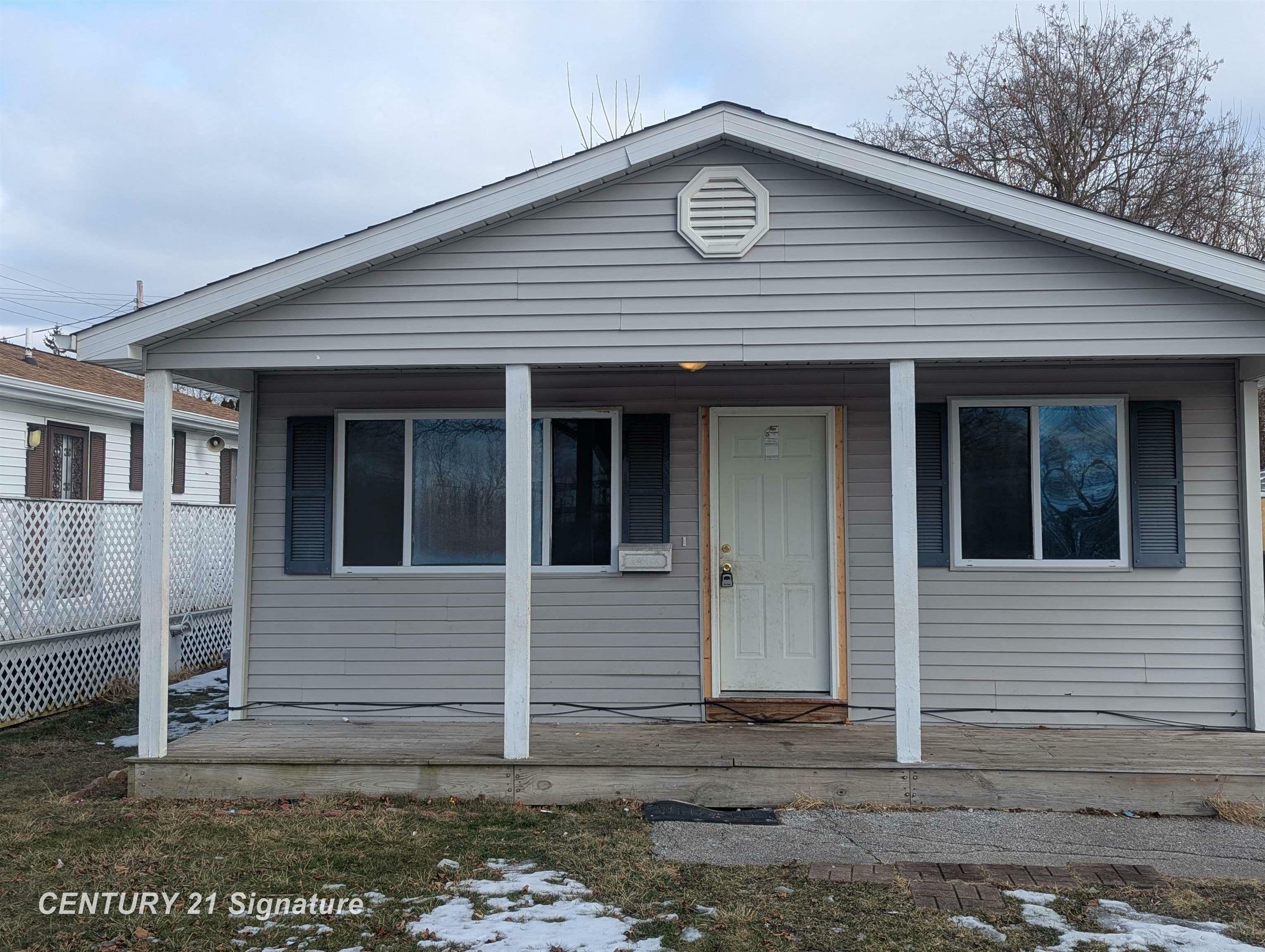 Property Photo:  514 S 20th Street  MI 48601 