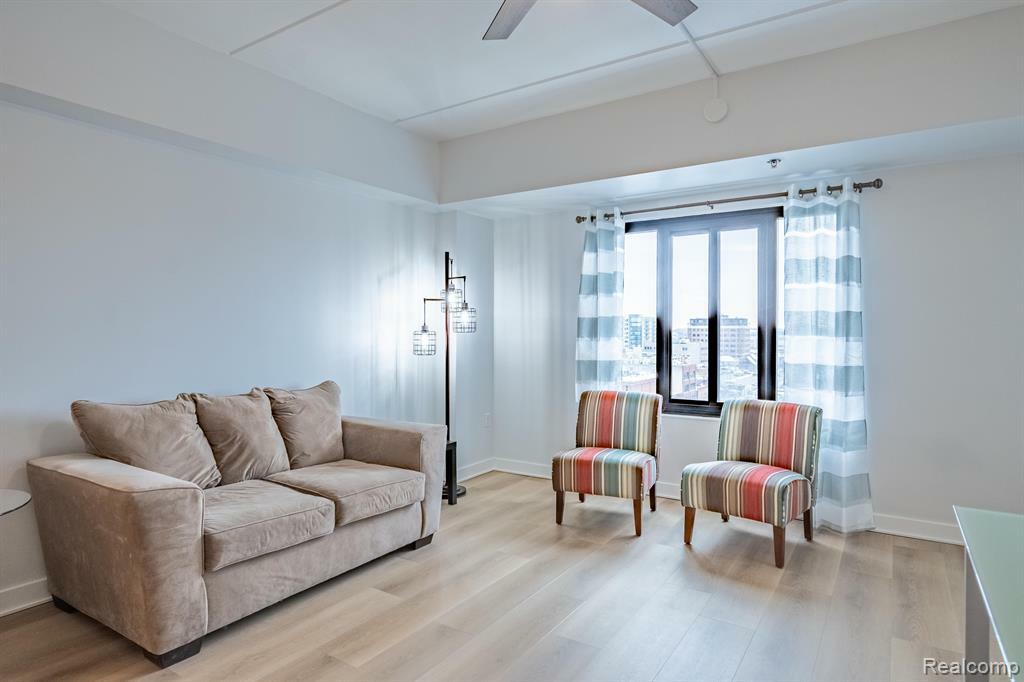 Property Photo: 111 N Ashley Street 904 MI 48104 1770