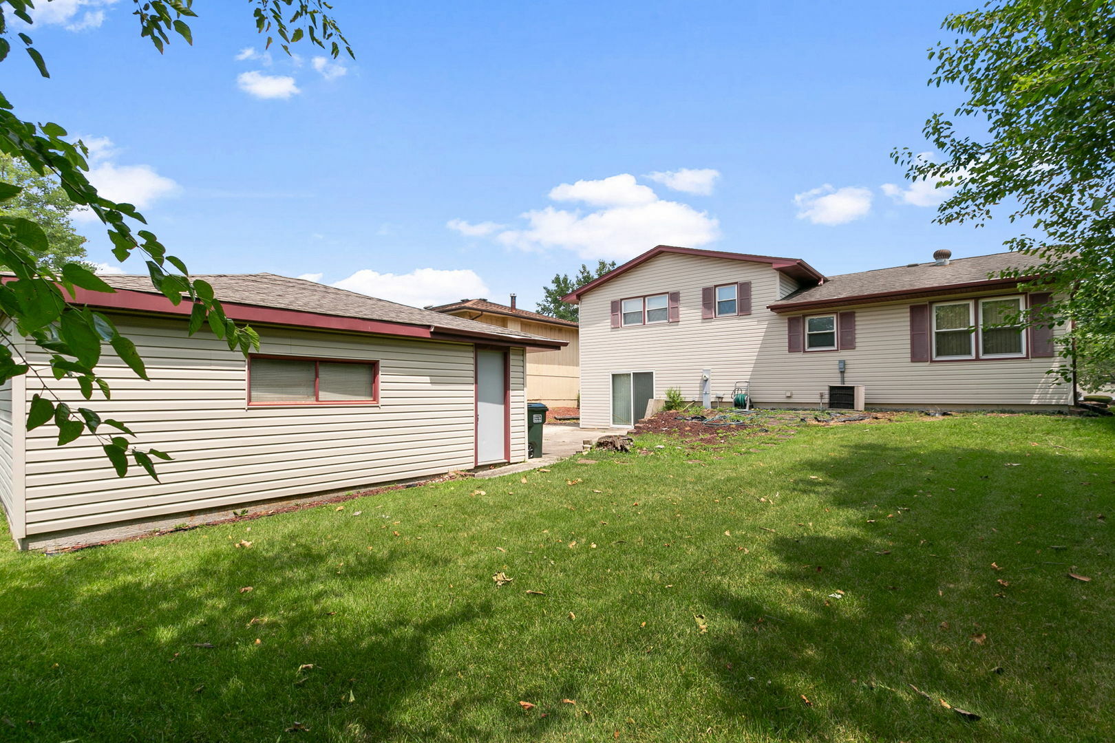 Property Photo:  20006 Lakewood Avenue  IL 60411 