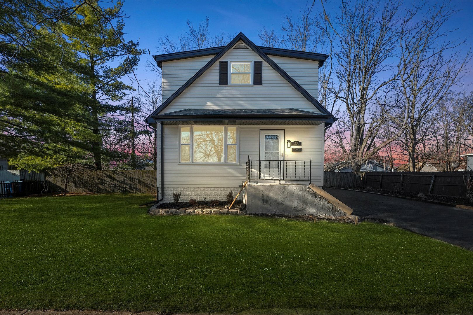 Property Photo:  3748 Emerald Avenue  IL 60475 