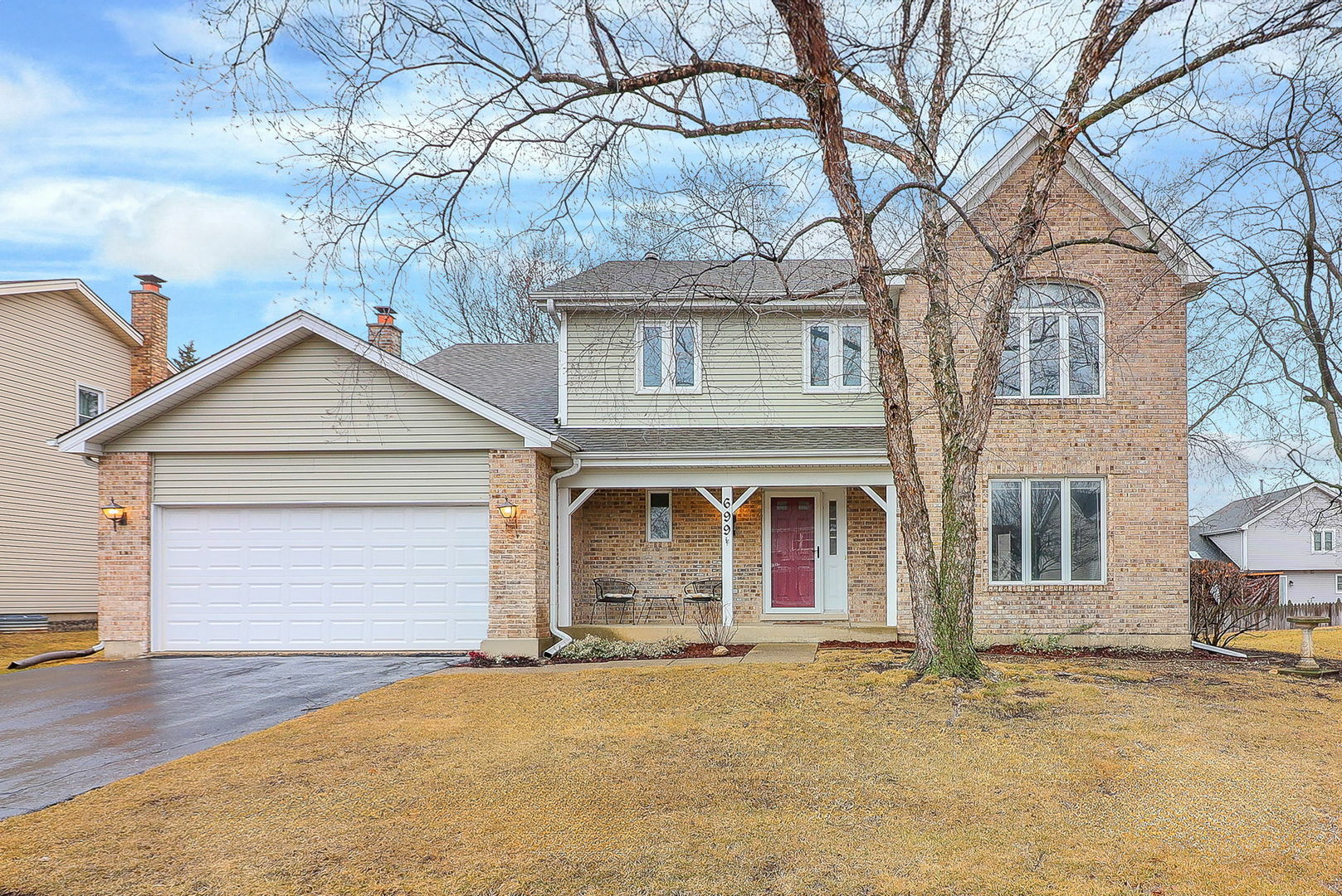 Property Photo: 699 Stuart Drive IL 60188