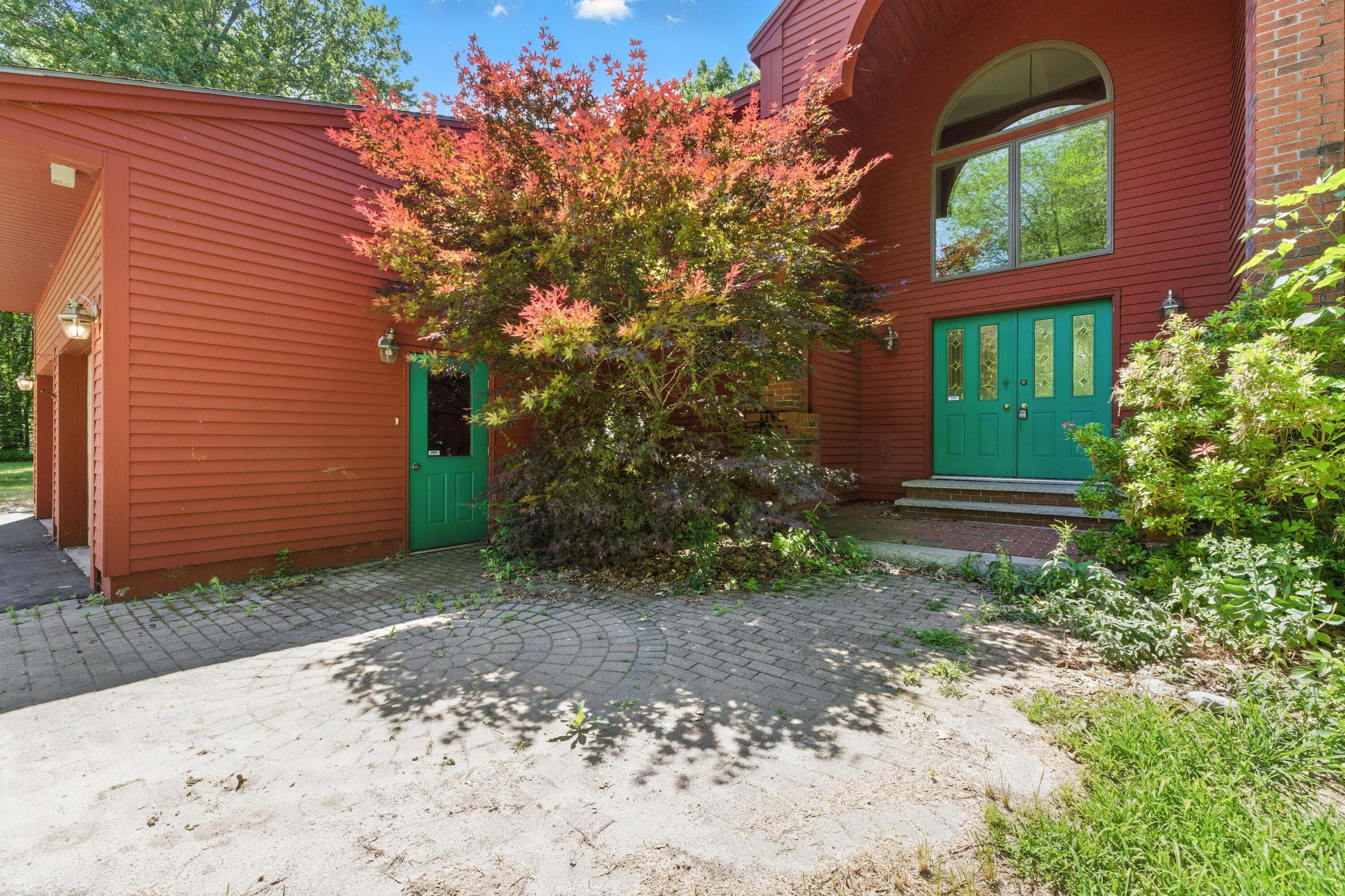 Property Photo: 33 Hillview Lane ME 04240