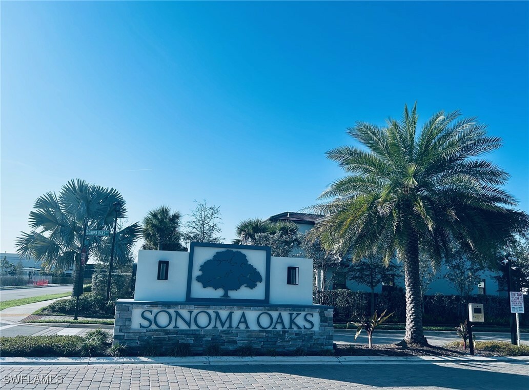 Property Photo: 4085 Sonoma Oaks Circle FL 34119