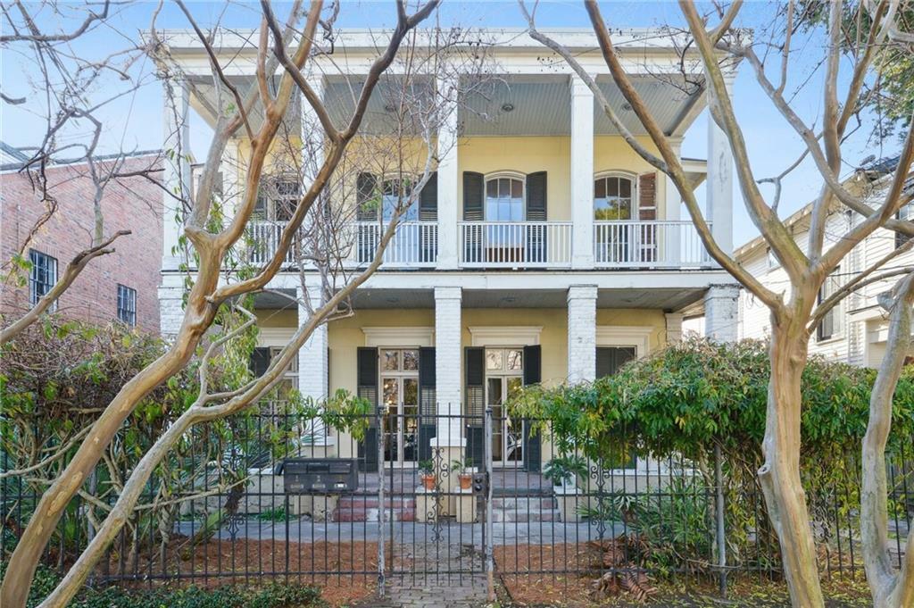 Property Photo: 1722 24 Delachaise Street LA 70115