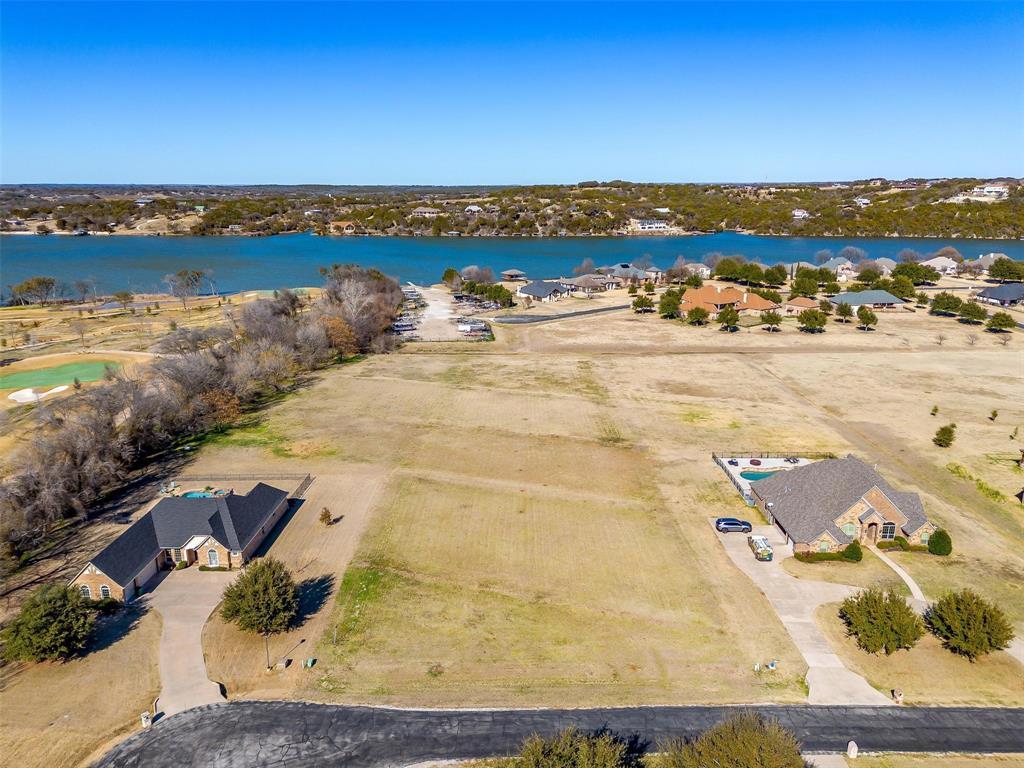 Photo de la propriété: 1102 W Scandinavian Court TX 76048