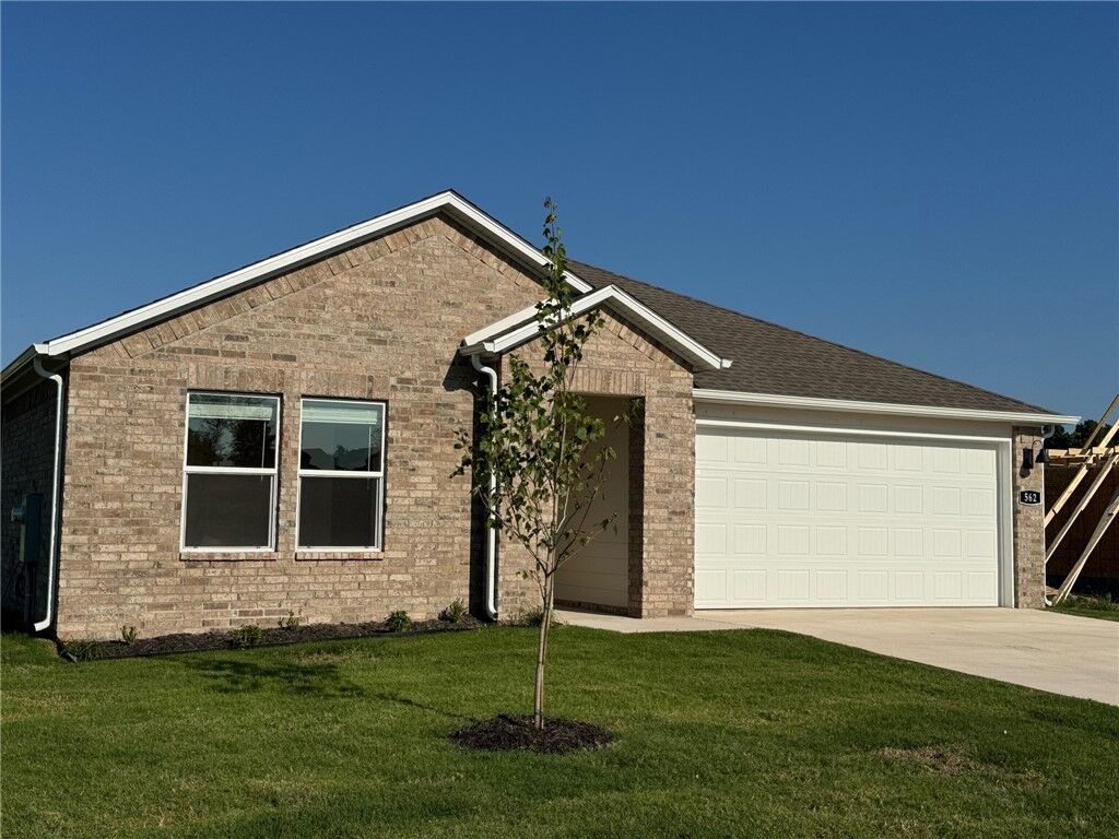 Property Photo: 562 Arizona Street AR 72730