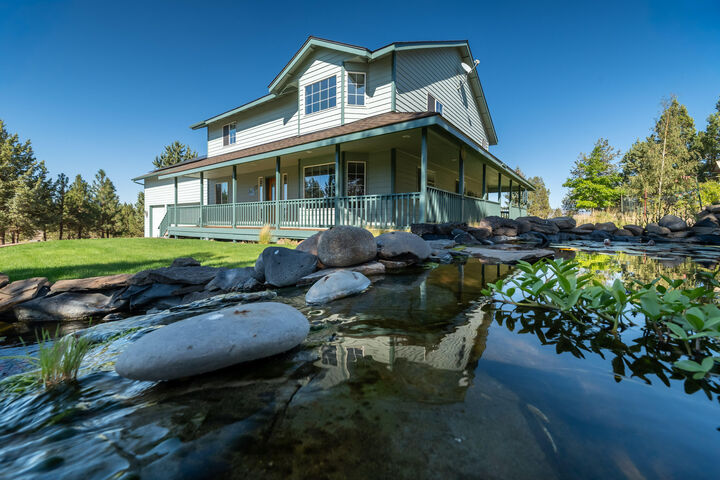 Property Photo:  8823 NW Teater Avenue  OR 97760 