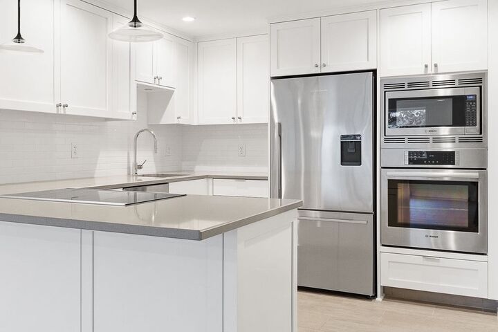Property Photo:  14 Concord Ave 406  MA 02138 