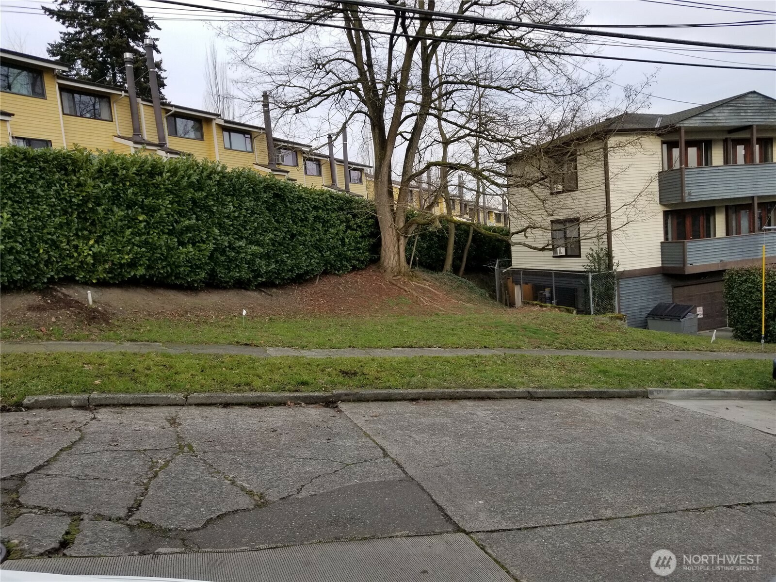 Property Photo: 2602 E Thomas Street WA 98112