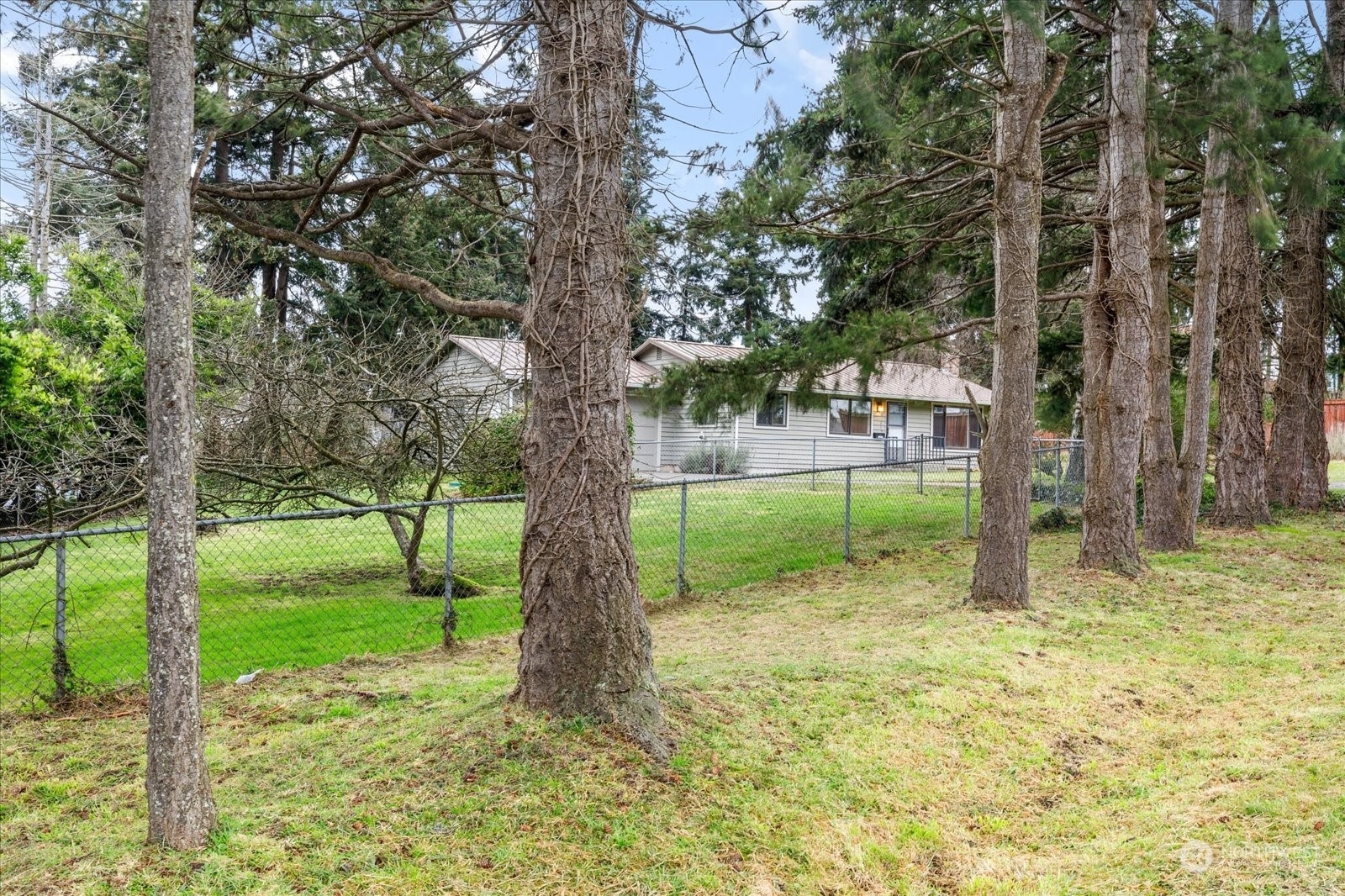 Property Photo:  2185  Norman Drive  WA 98277 