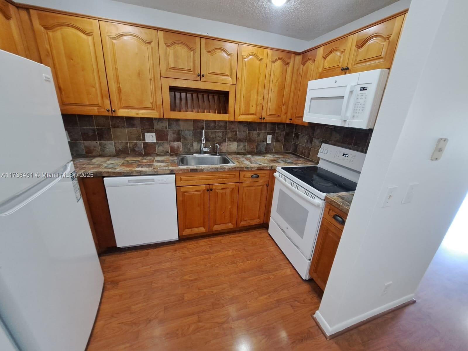 Property Photo: 3261 NW 104th Ave 3261 FL 33065