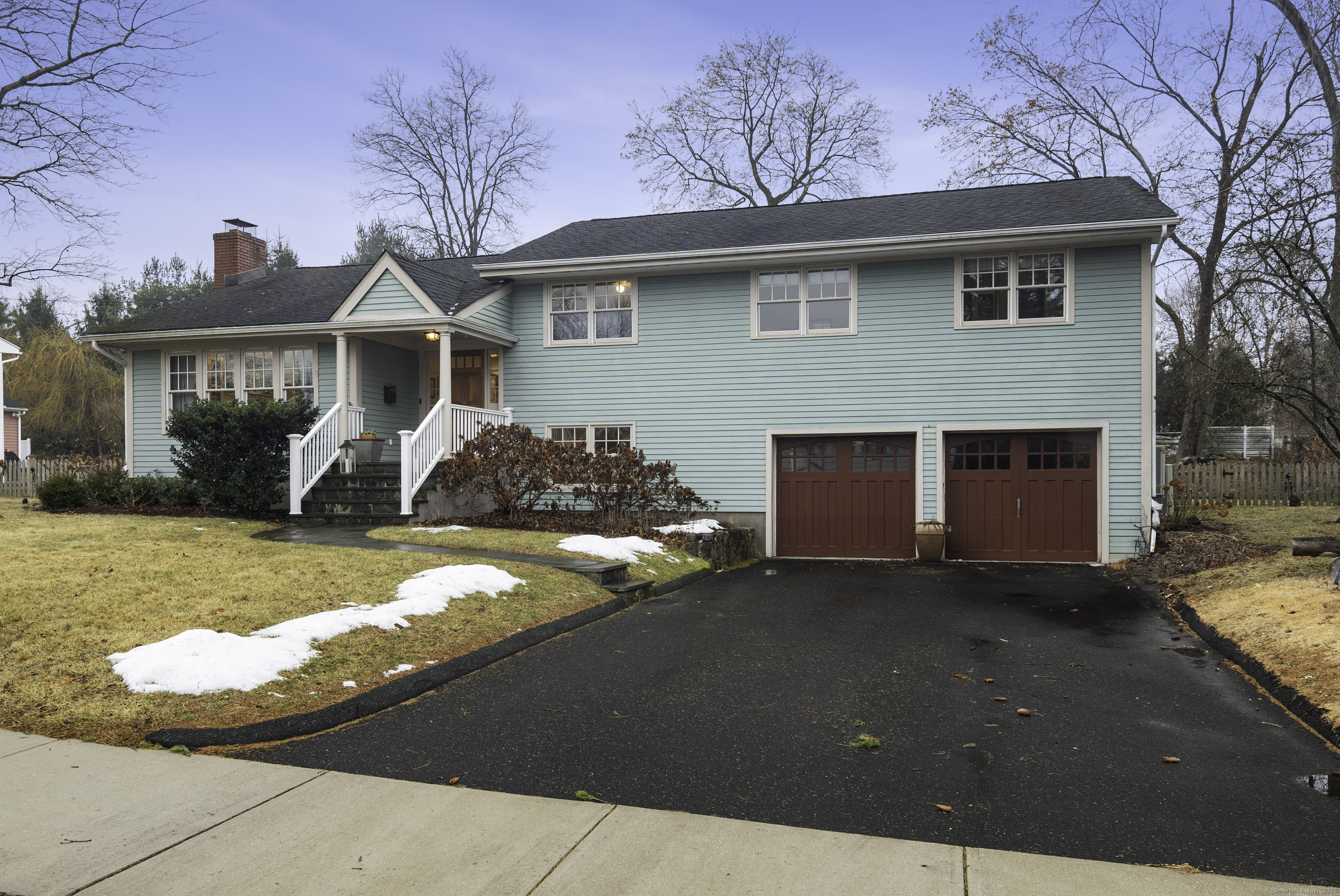 Property Photo:  52 Field Crest Road  CT 06840 