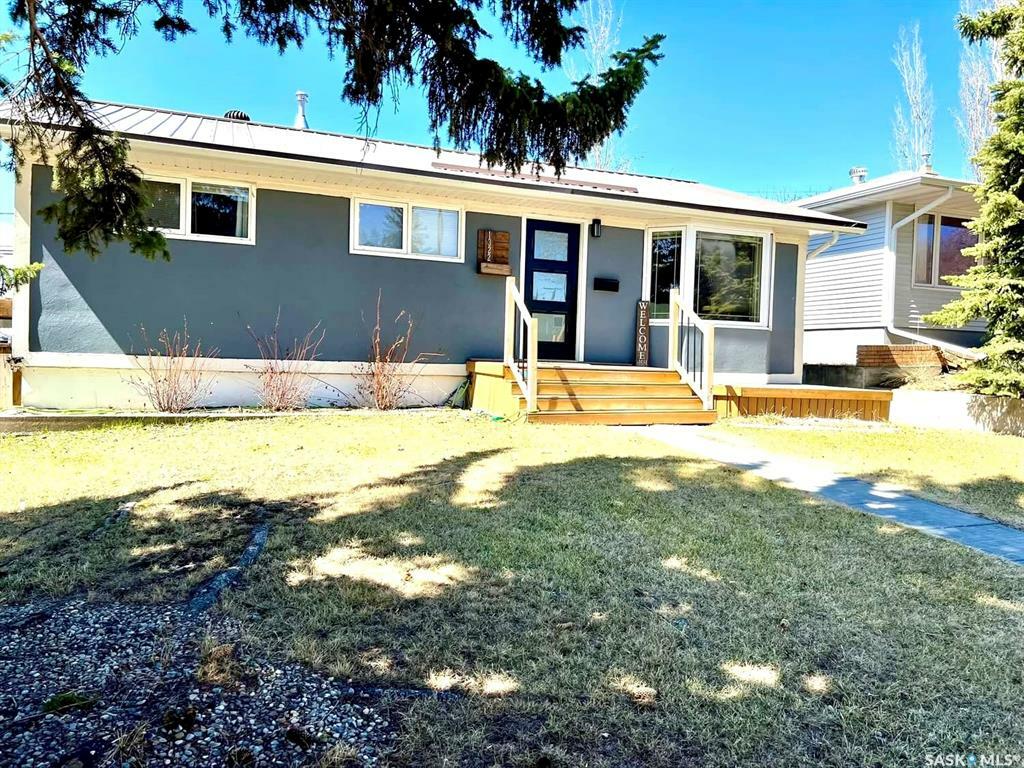 Photo de la propriété:  1322 Taylor Drive  SK S9H 1M7 